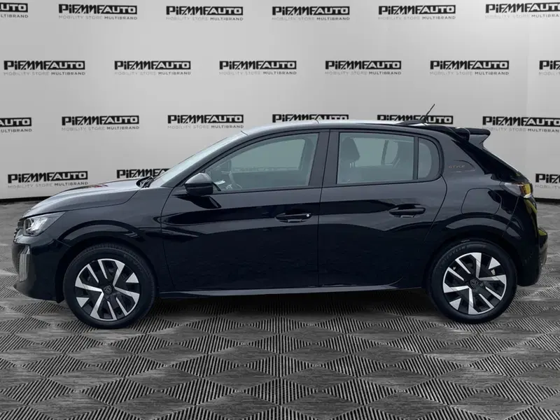 Peugeot 208 nuova a Parma (2)