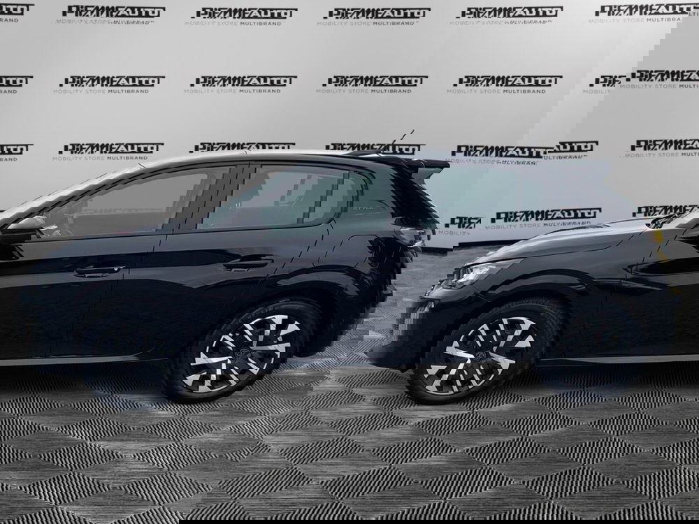 Peugeot 208 nuova a Parma (2)