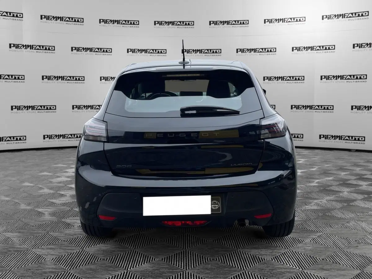 Peugeot 208 nuova a Parma (4)