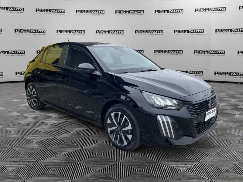 Peugeot 208 nuova a Parma (8)