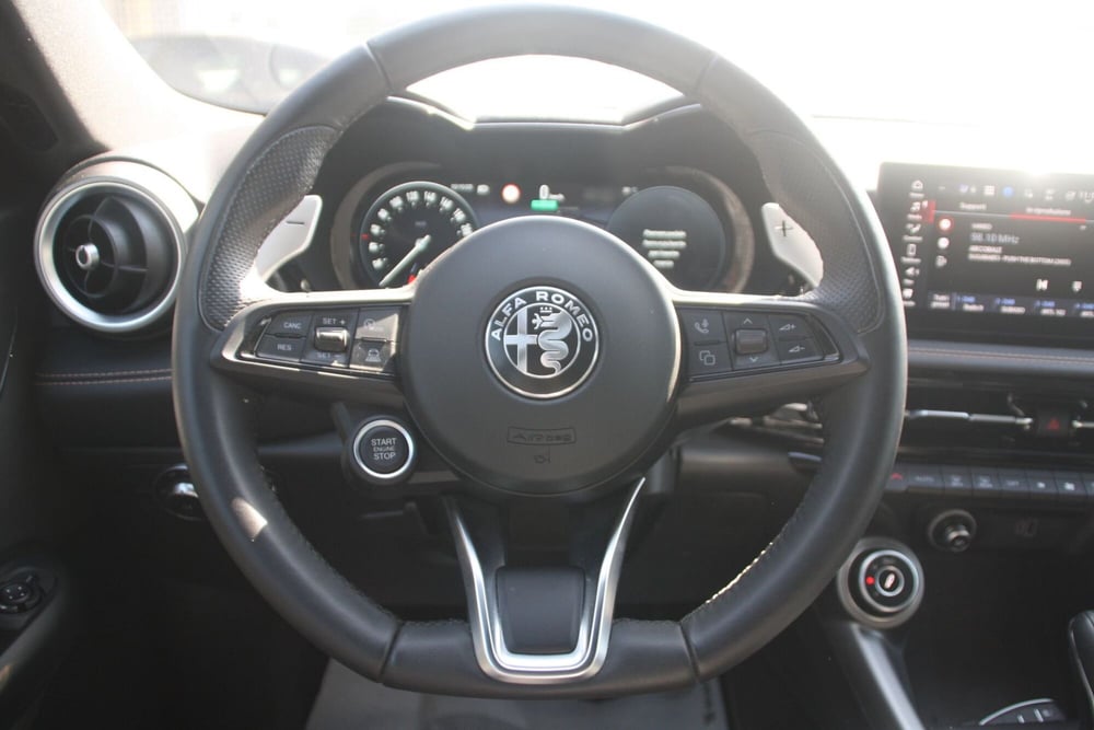 Alfa Romeo Tonale usata a Catania (14)