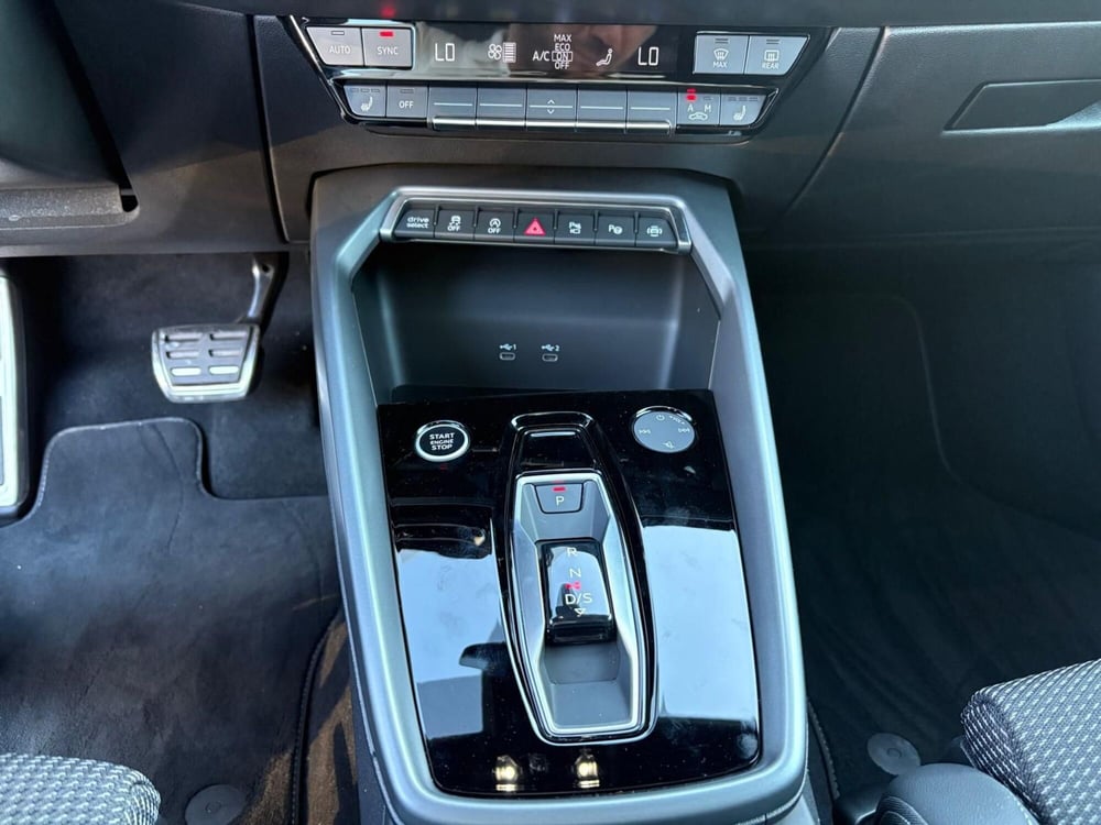Audi A3 Sportback usata a Bari (8)
