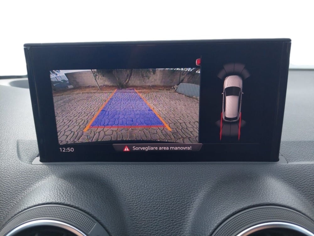 Audi Q2 usata a Bari (12)