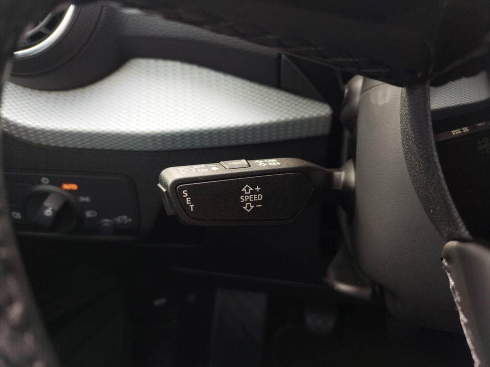 Audi Q2 usata a Bari (18)