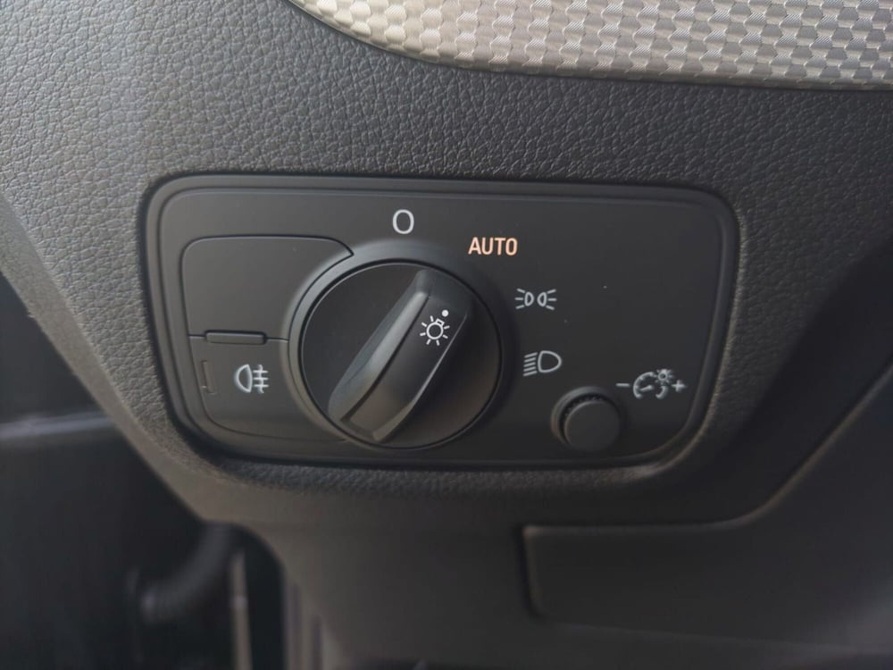 Audi Q2 usata a Bari (19)