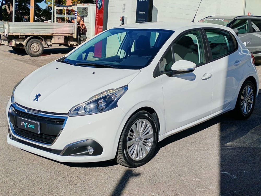 Peugeot 208 usata a Arezzo (3)