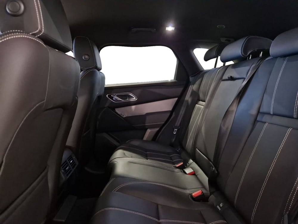 Land Rover Range Rover Velar usata a Livorno (5)