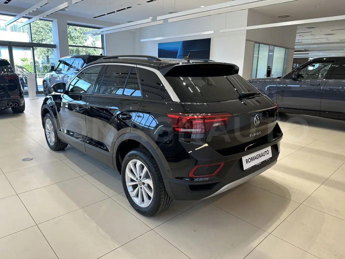 Volkswagen T-Roc nuova a Forlì-Cesena (6)