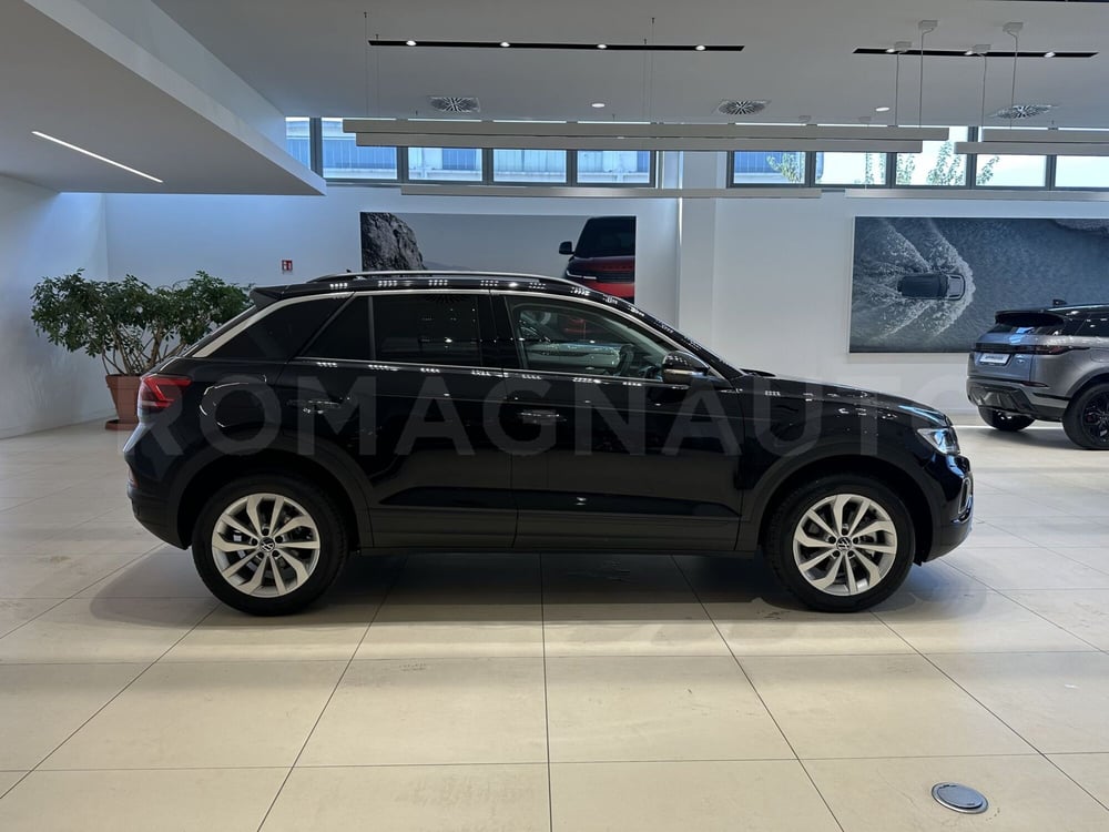 Volkswagen T-Roc nuova a Forlì-Cesena (7)