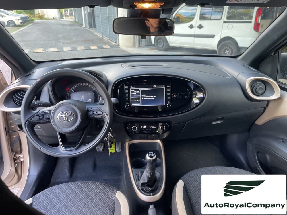 Toyota Aygo X usata a Roma (12)