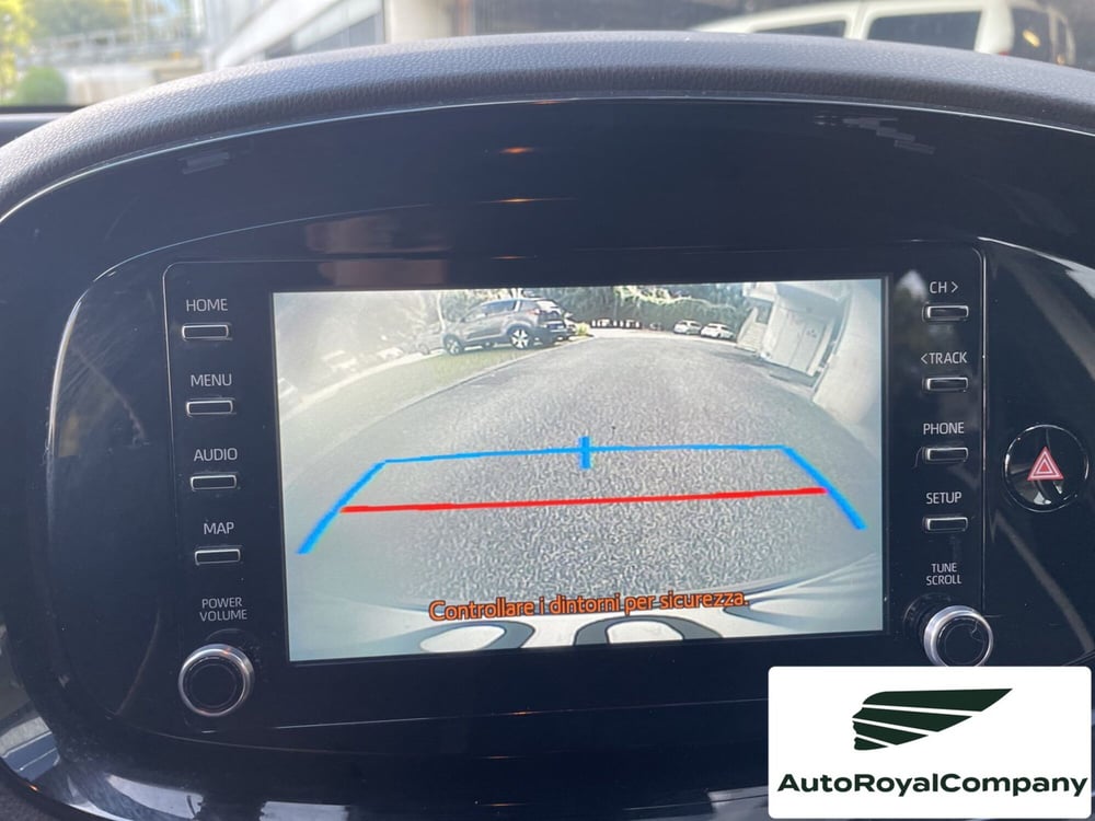 Toyota Aygo X usata a Roma (18)