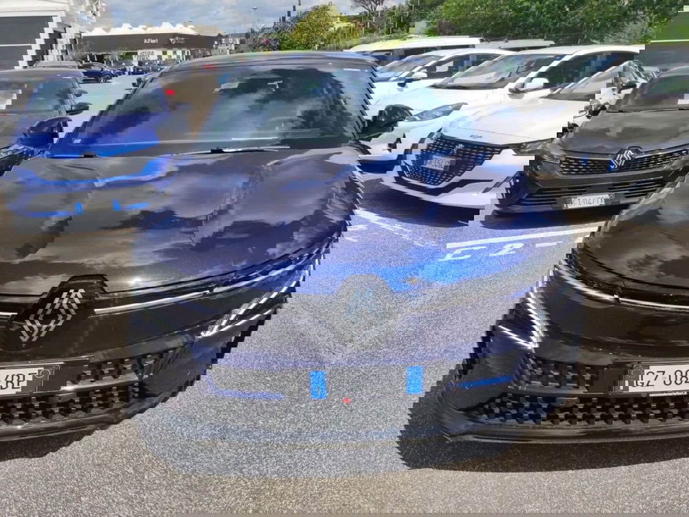 Renault Megane E-Tech Electric nuova a Latina (7)