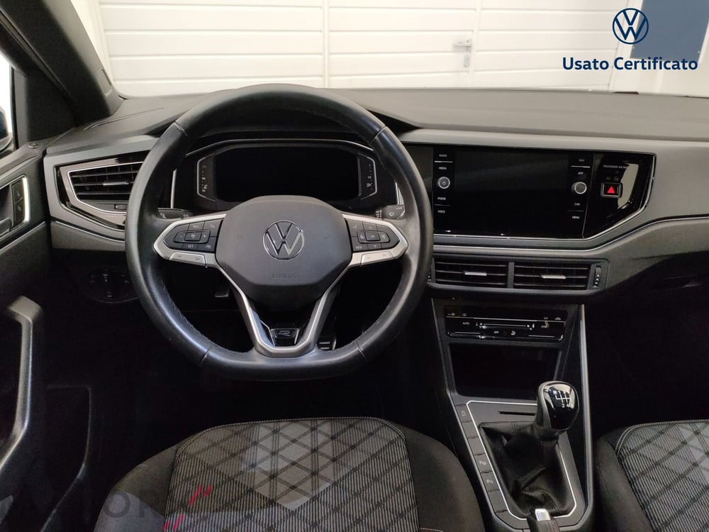 Volkswagen Taigo usata a Varese (12)