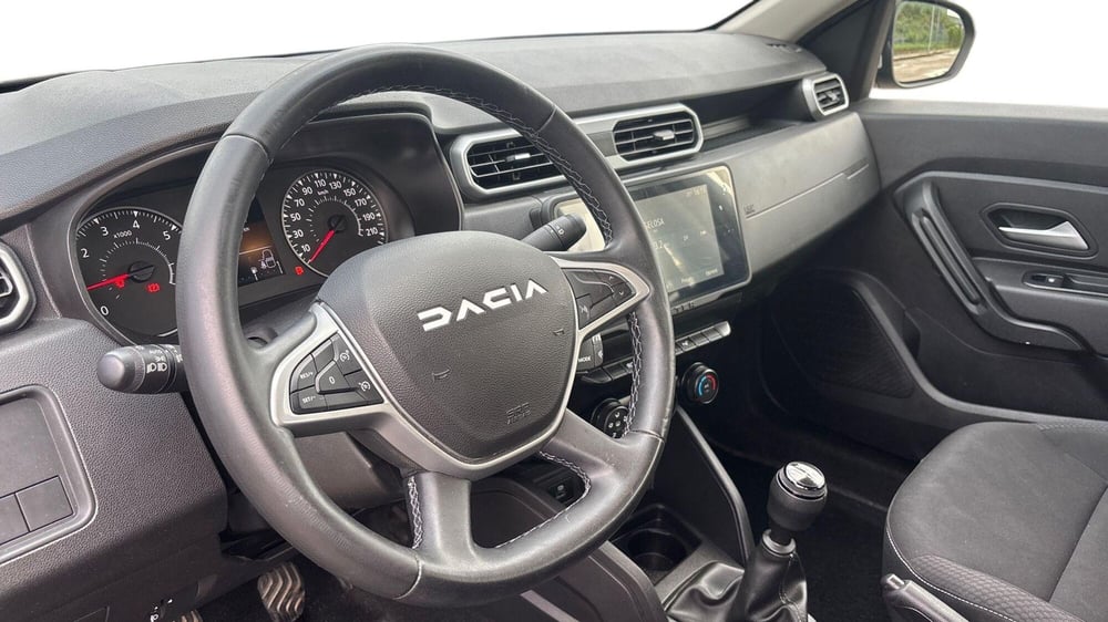 Dacia Duster usata a Padova (12)