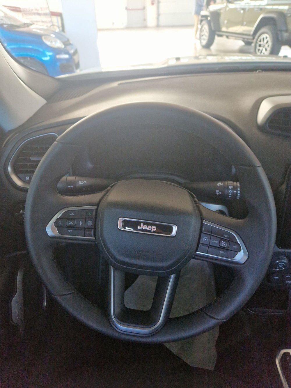 Jeep Renegade usata a Terni (12)