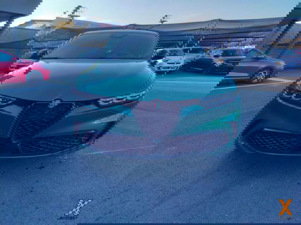 Alfa Romeo Tonale nuova a Varese (2)