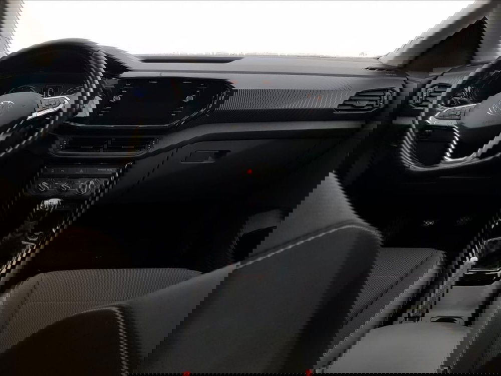 Volkswagen T-Cross usata a Lucca (13)