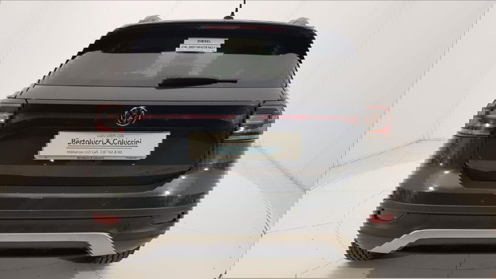 Volkswagen T-Cross usata a Lucca (5)