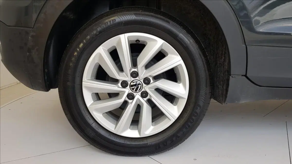 Volkswagen T-Cross usata a Lucca (9)