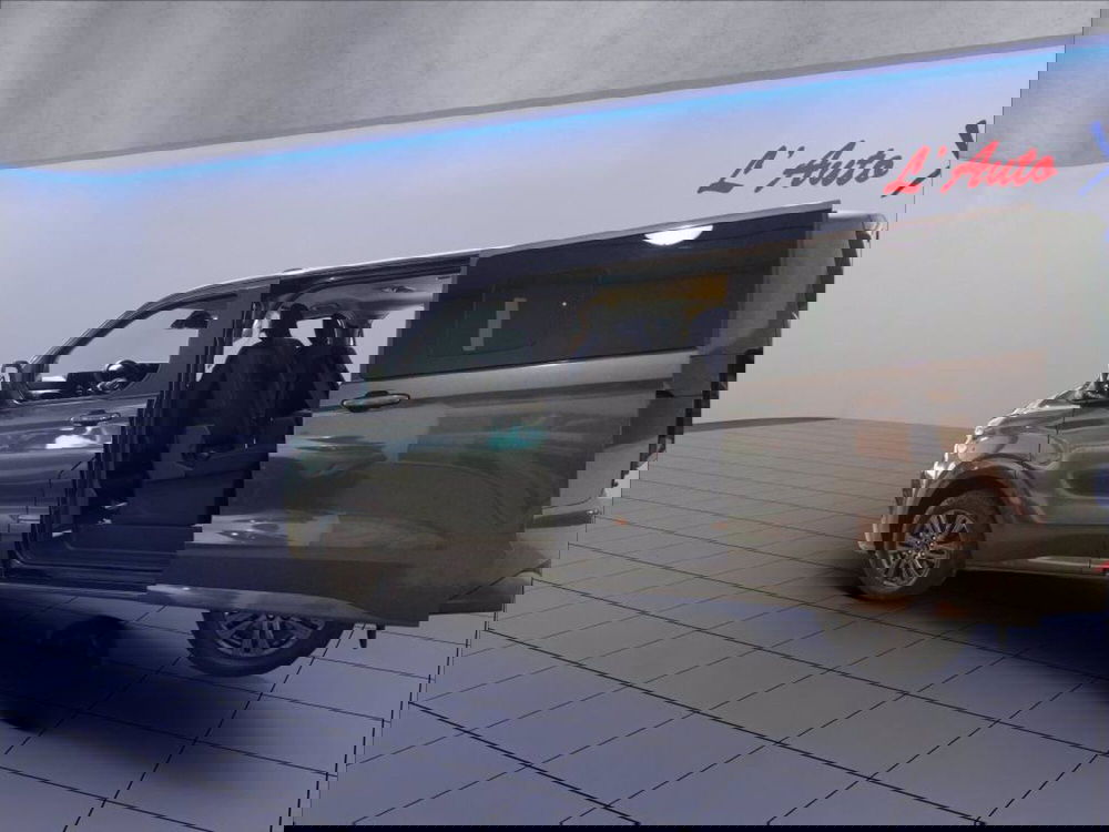 Ford Tourneo Custom nuova a Milano (5)