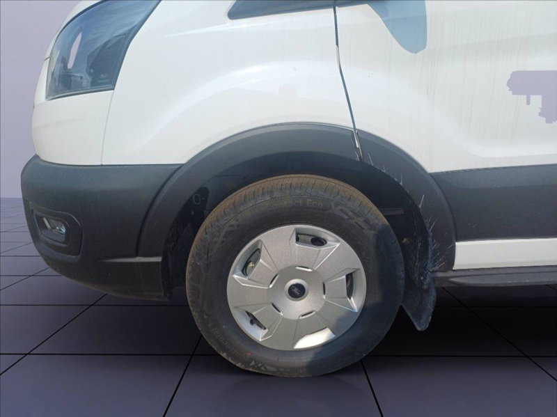 Ford Transit Furgone nuova a Milano (9)