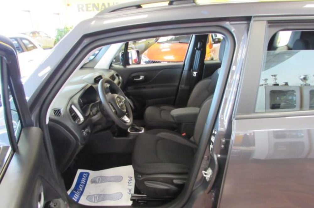 Jeep Renegade usata a Milano (14)