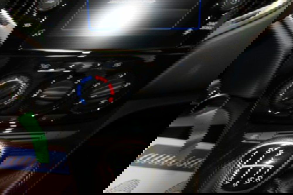 Lancia Ypsilon usata a Milano (10)