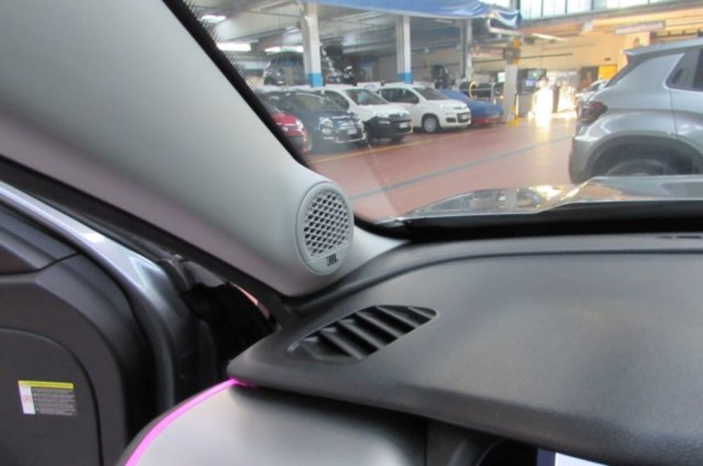 Jeep Avenger usata a Milano (13)