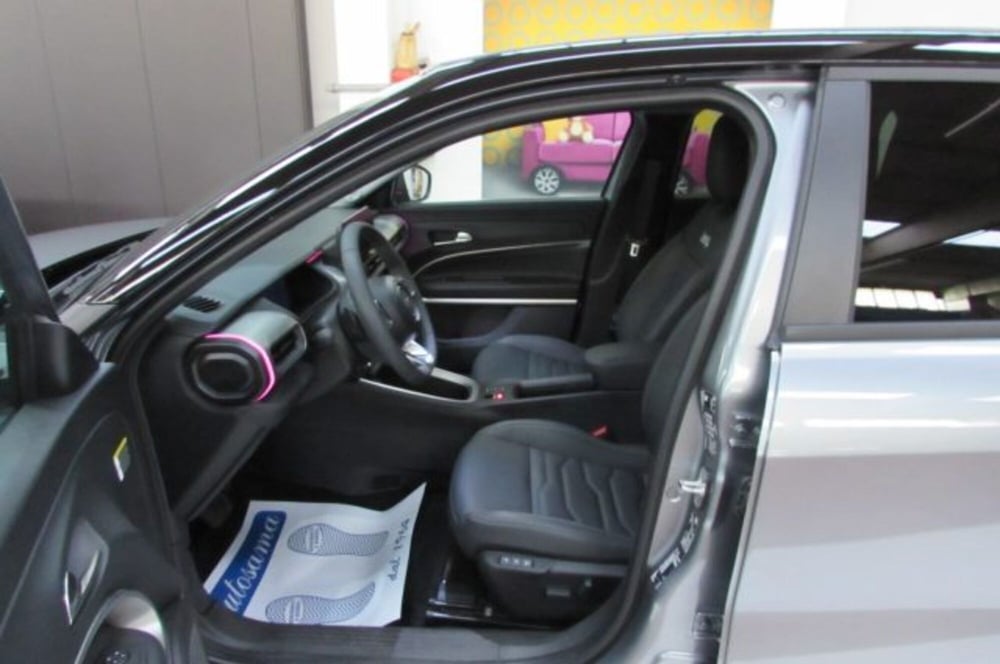 Jeep Avenger usata a Milano (6)