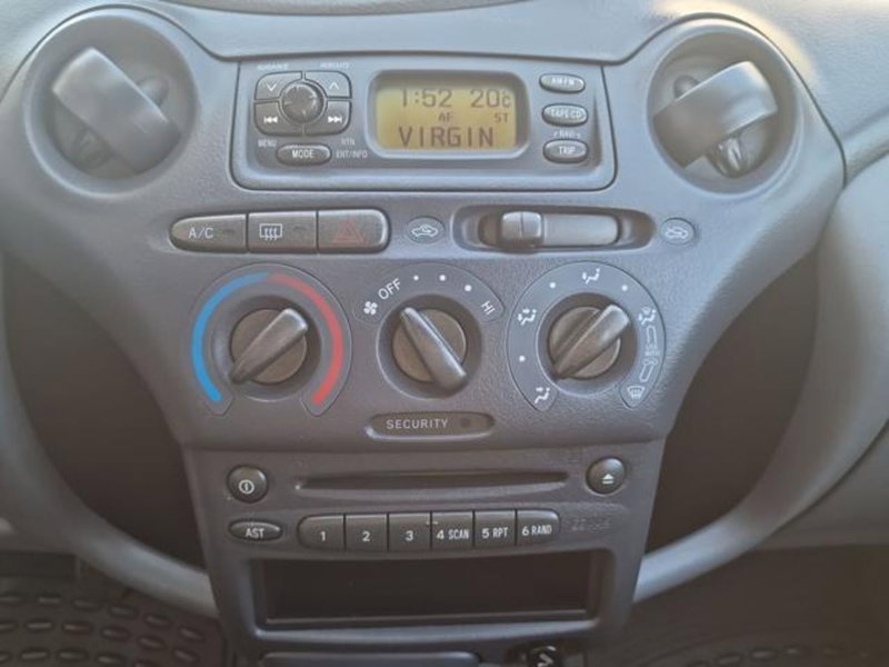 Toyota Yaris usata a Salerno (16)