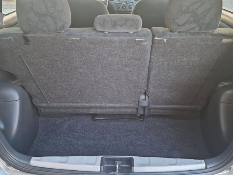 Toyota Yaris usata a Salerno (18)