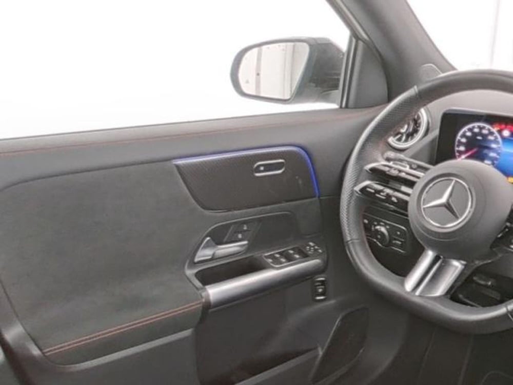 Mercedes-Benz GLA SUV usata a Milano (9)