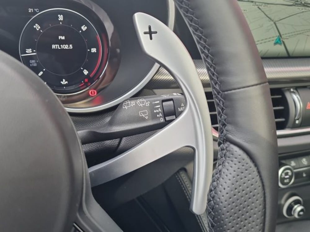 Alfa Romeo Stelvio nuova a Monza e Brianza (19)