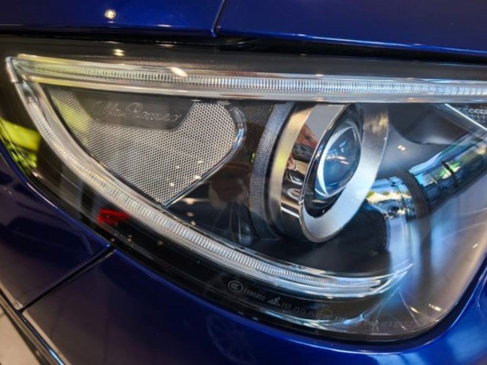 Alfa Romeo Stelvio usata a Firenze (16)