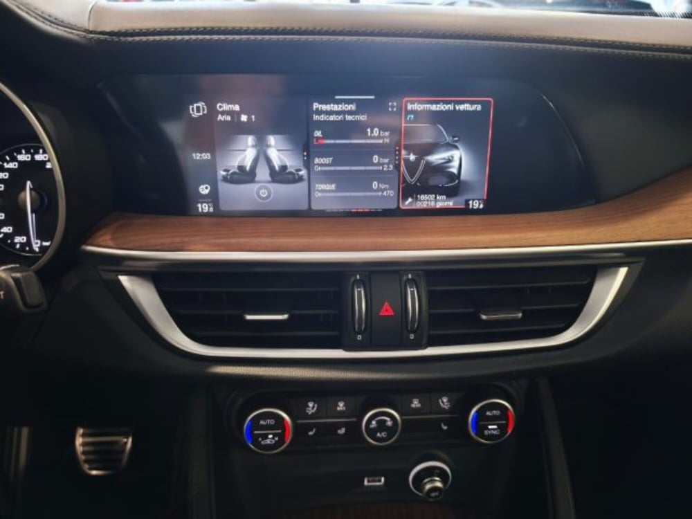 Alfa Romeo Stelvio usata a Firenze (18)