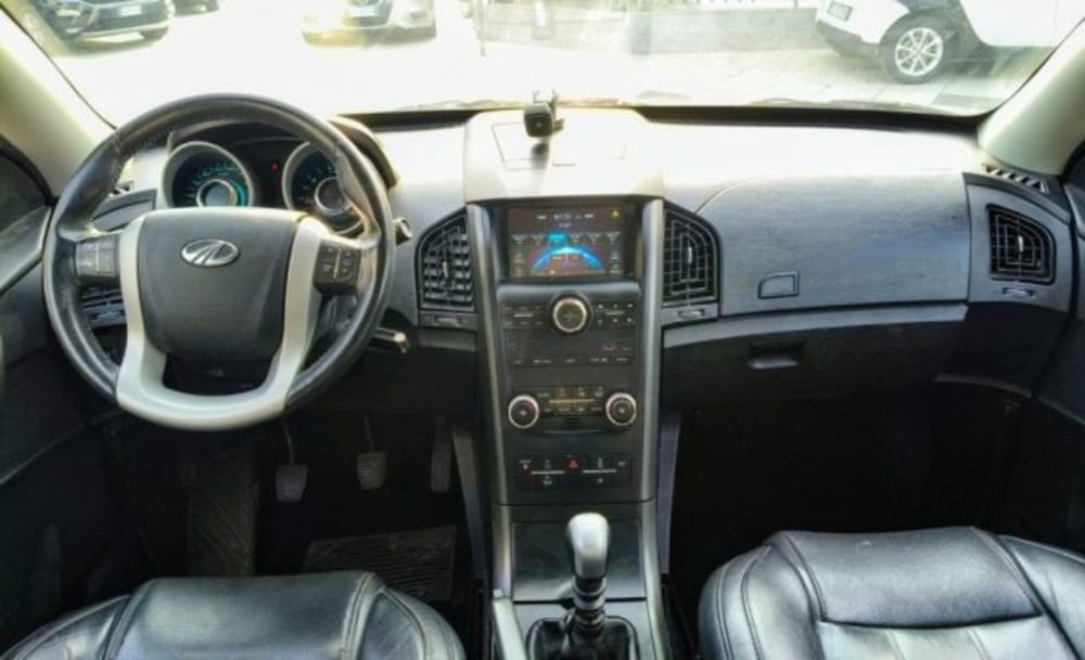 Mahindra XUV500 usata a Firenze (6)