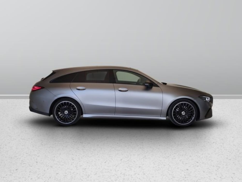 Mercedes-Benz CLA Shooting Brake usata a Teramo (7)