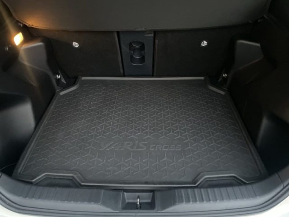 Toyota Yaris Cross usata a Vercelli (11)