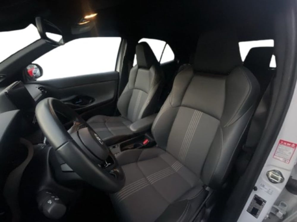 Toyota Yaris Cross usata a Vercelli (12)