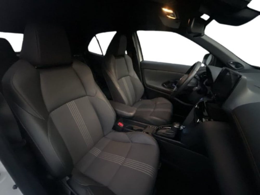 Toyota Yaris Cross usata a Vercelli (7)