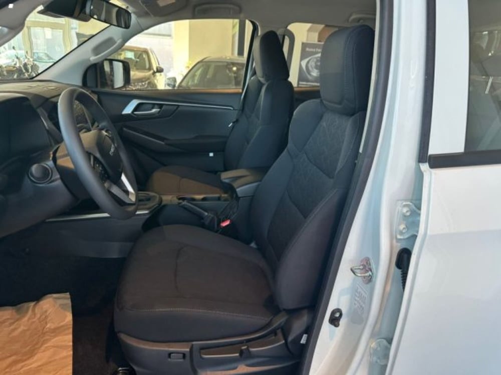 Isuzu D-Max Pick-up nuova a Lucca (10)