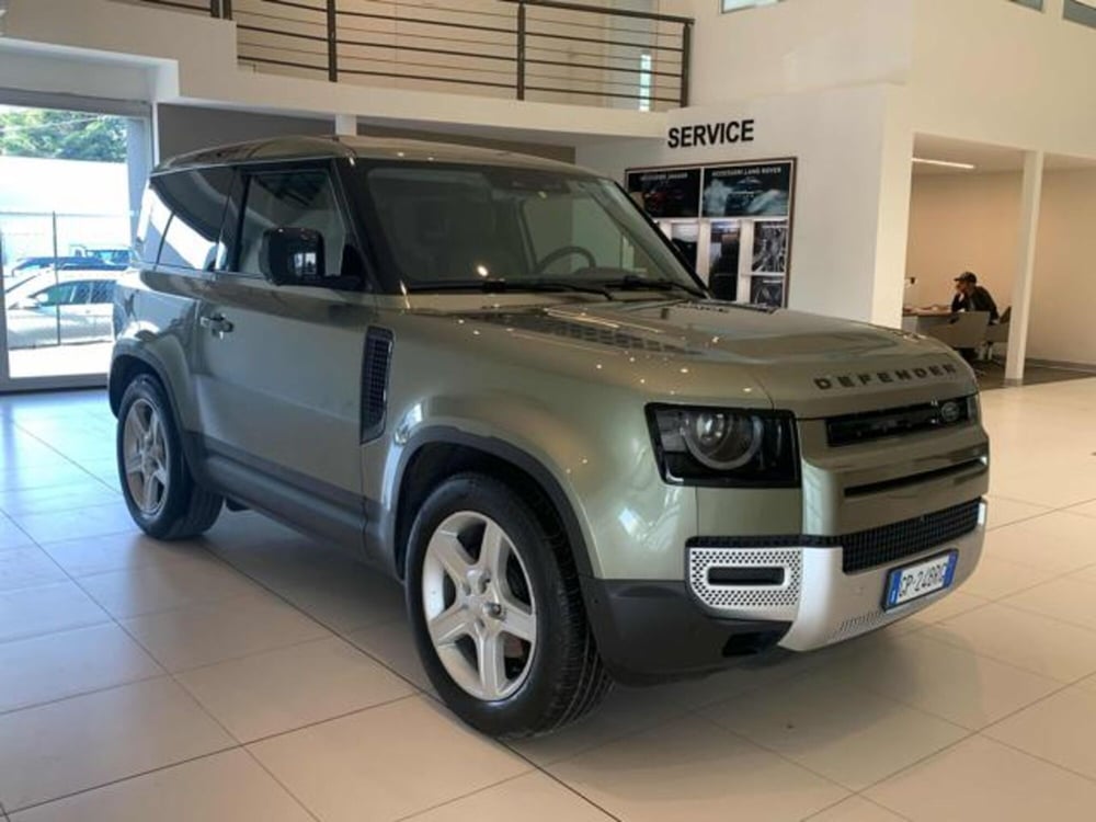 Land Rover Defender usata a Lucca (3)
