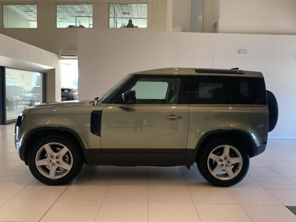 Land Rover Defender usata a Lucca (5)