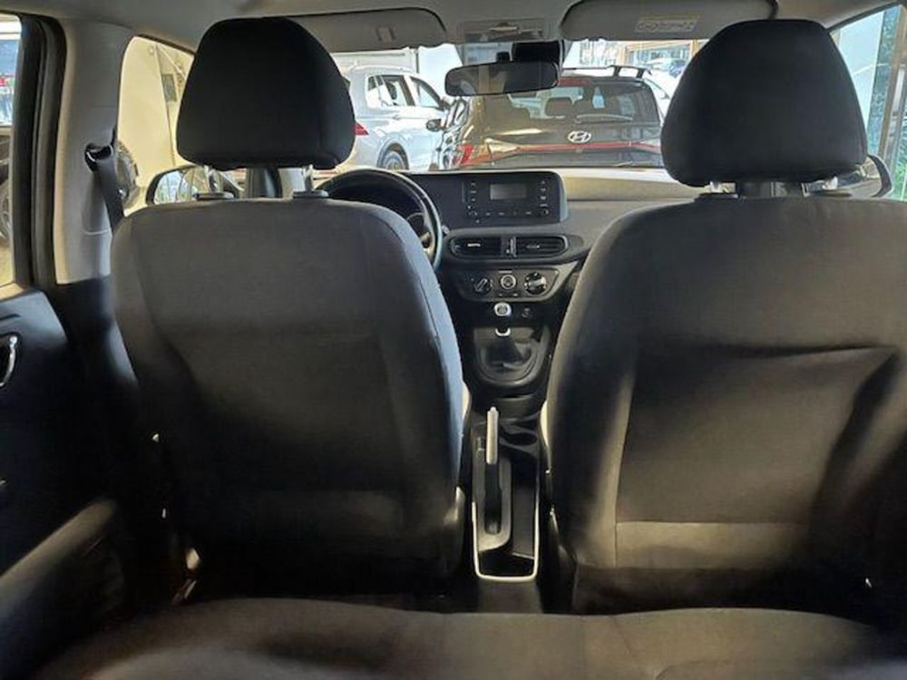 Hyundai i10 usata a Verbano Cusio Ossola (12)