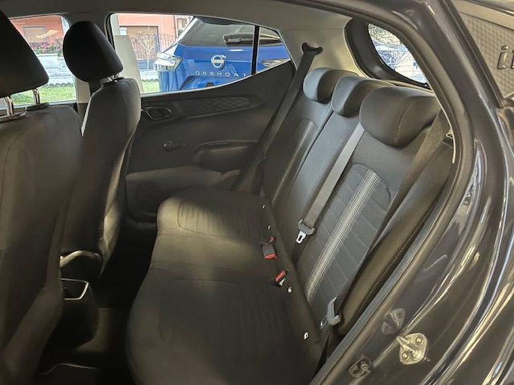 Hyundai i10 usata a Verbano Cusio Ossola (13)