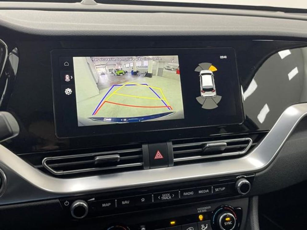 Kia Niro usata a Como (18)
