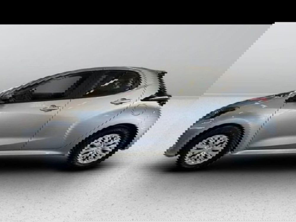 Toyota Yaris Cross usata a Roma (3)