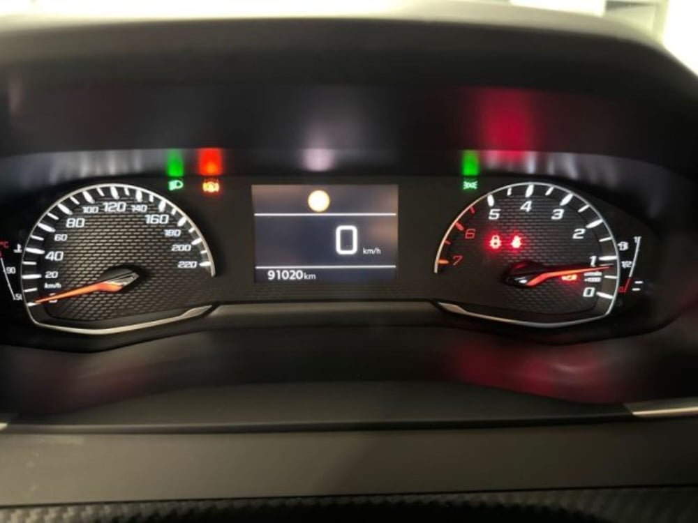 Peugeot 2008 usata a Ancona (12)