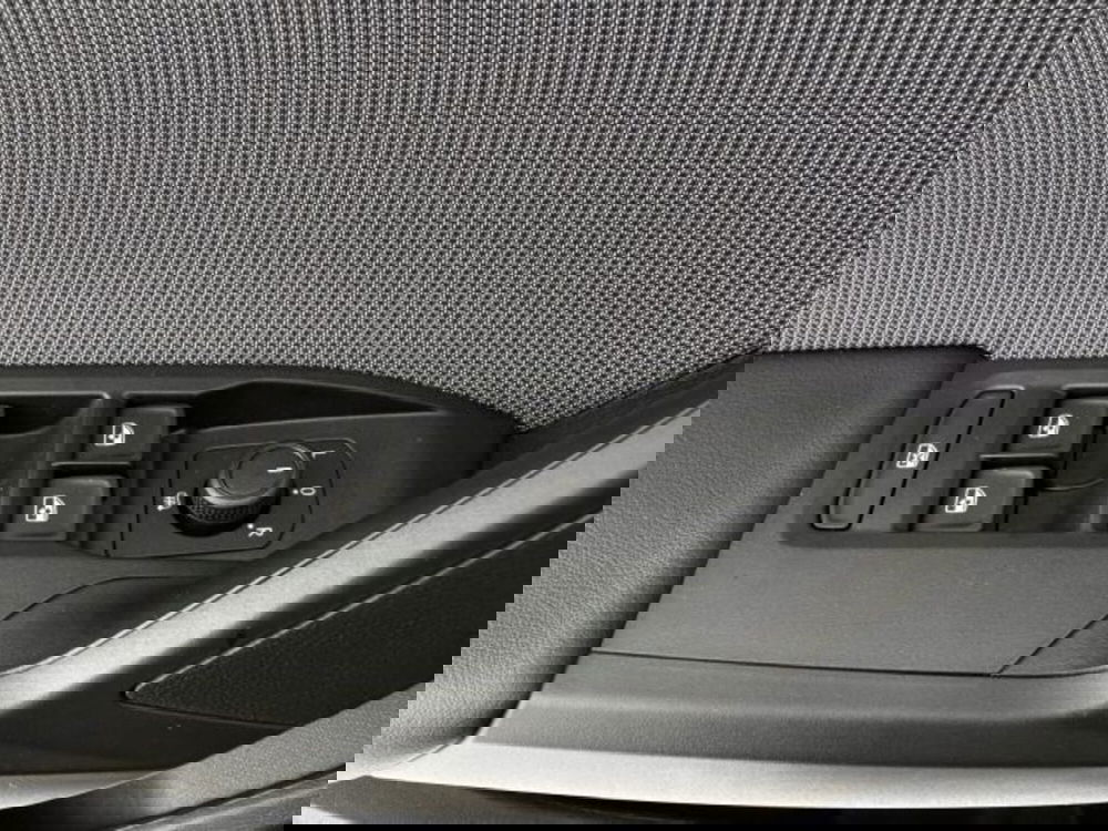 SEAT Leon nuova a Vicenza (11)