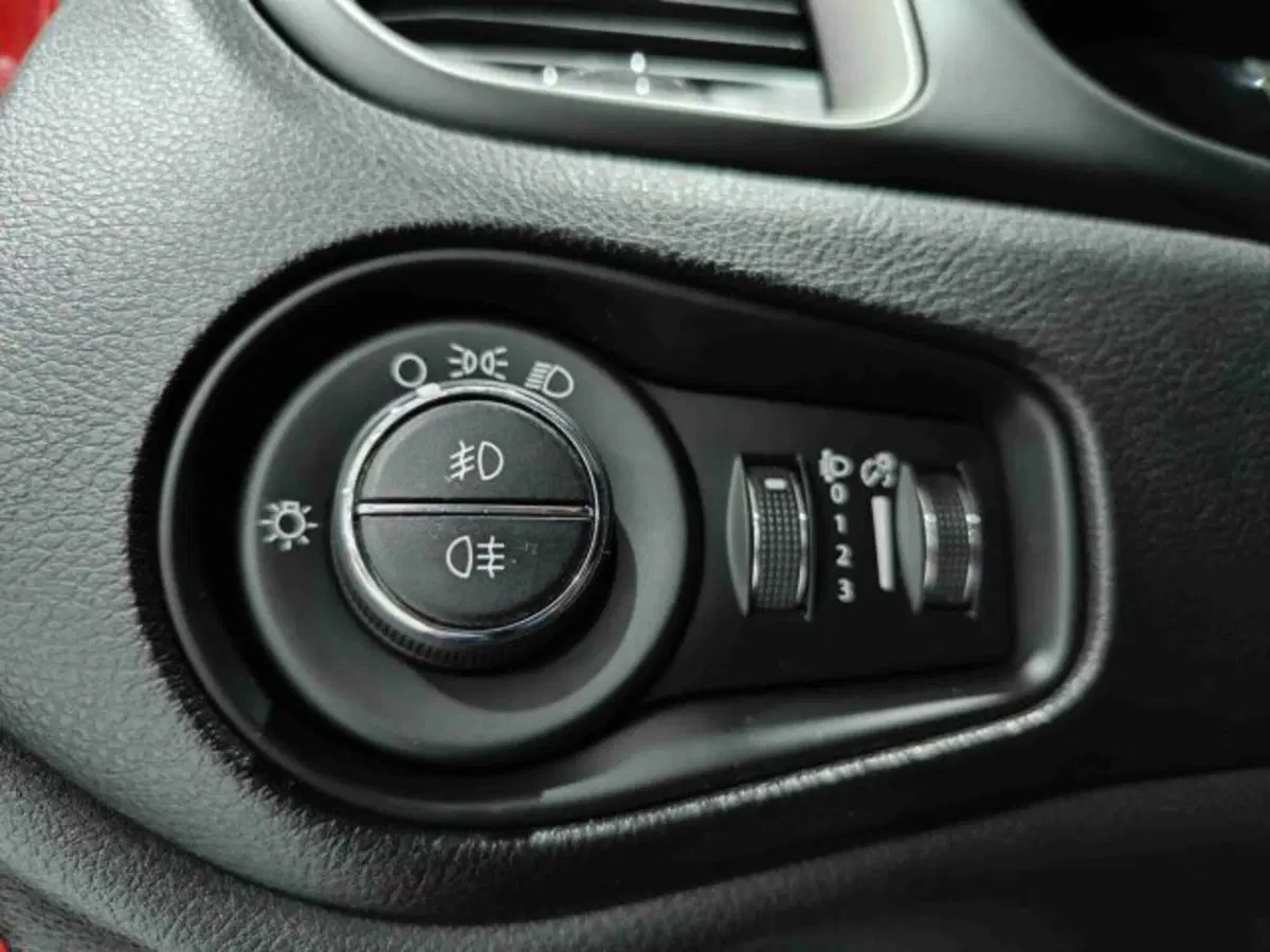 Jeep Renegade usata a Catania (17)